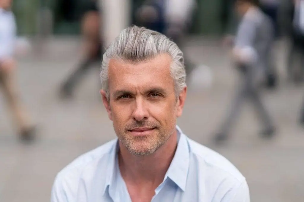 Haircuts For Men With Gray Hair: Embrace Your Grey Hair Trends